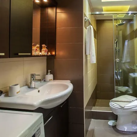 Daire Elena Modern - Close To The Beach And City Center Resmo