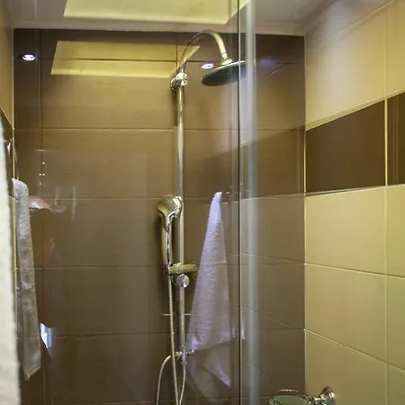 Daire Elena Modern - Close To The Beach And City Center Resmo