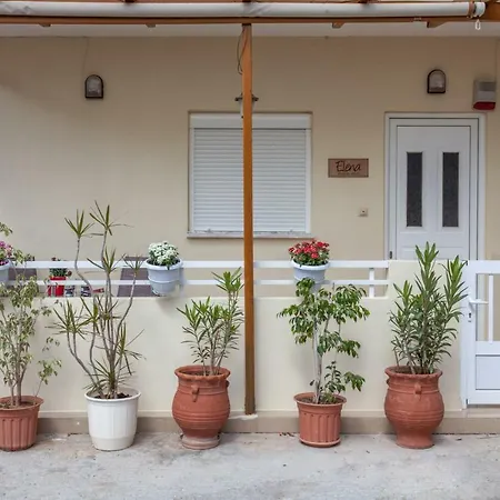 Elena Modern - Close To The Beach And City Center Daire
